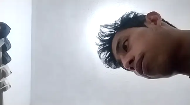 Flaquito pitudo online show from March 2025 12:51:01 AM