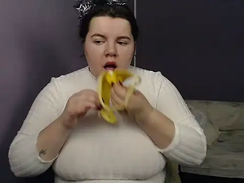 so shy online show from October 2025 06:32:01 AM