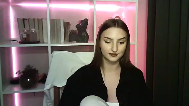 X Alisa online show from November 2025 07:16:02 PM