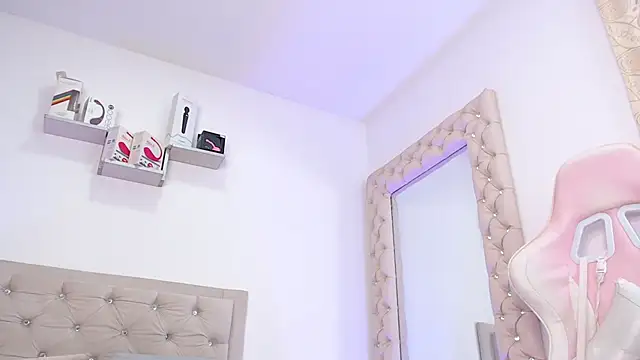 Snapshot of lorennahernandez01 chatting on January 2025 12:36:02 PM lorennahernandez01 online show from January 2025 12:36:02 PM