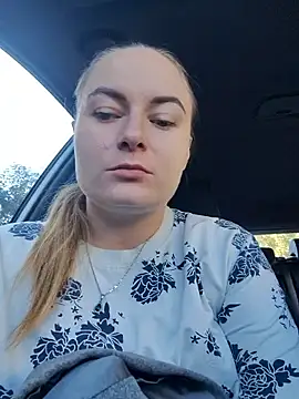 ElenaMaeer online show from September 2025 10:41:01 AM