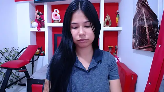 Letty Plugxo online show from October 2025 12:24:01 PM