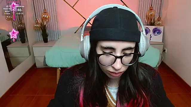 LenaRoses online show from February 2026 09:22:01 PM