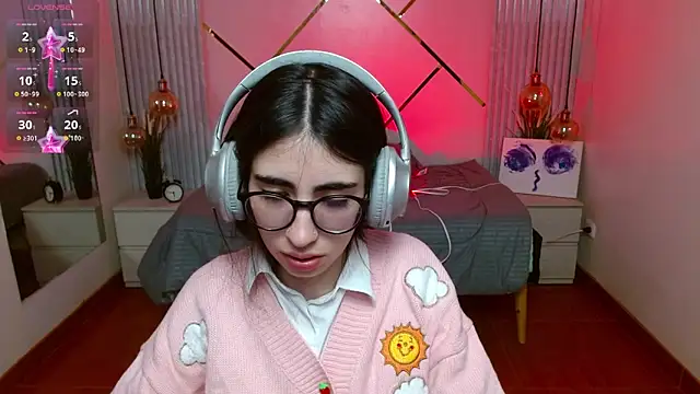 LenaRoses online show from April 2026 07:37:01 PM