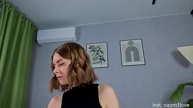 Snapshot of Naomi_Girly chatting on July 2026 06:32:01 PM Naomi Girly online show from July 2026 06:32:01 PM