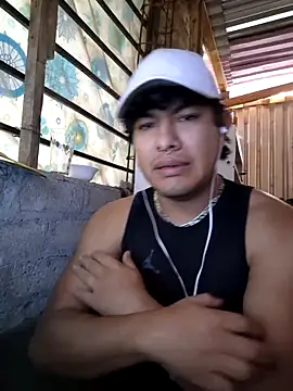 GusssHOT online show from January 2026 04:22:02 PM