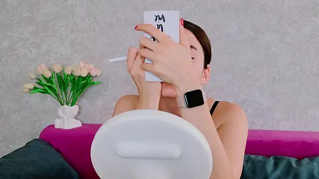 Miss Arwen online show from October 2025 04:41:02 AM