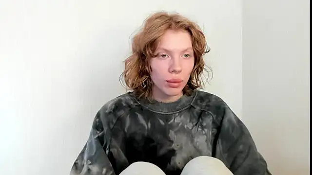 Snapshot of StellaDavis chatting on October 2025 10:34:02 AM StellaDavis online show from October 2025 10:34:02 AM