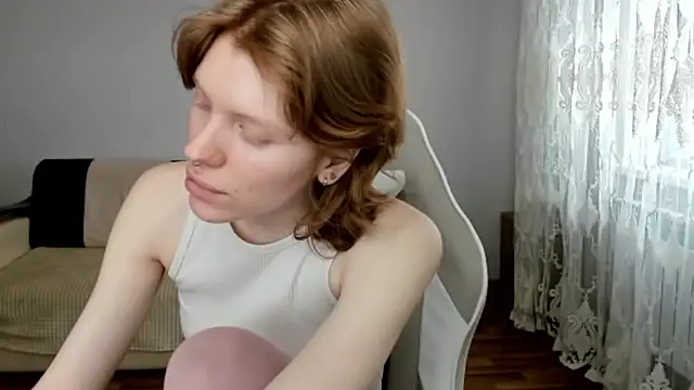 StellaDavis online show from April 2026 10:17:02 AM