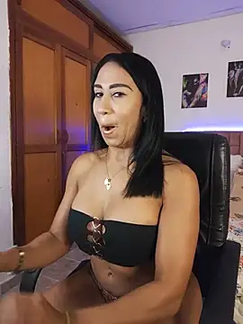 Snapshot of charlotte_bayron02 chatting on June 2026 05:12:01 AM charlotte bayron02 online show from June 2026 05:12:01 AM
