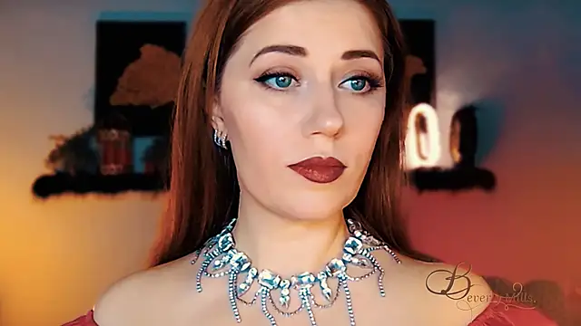 MissBeverlyMills online show from November 2025 04:14:02 AM