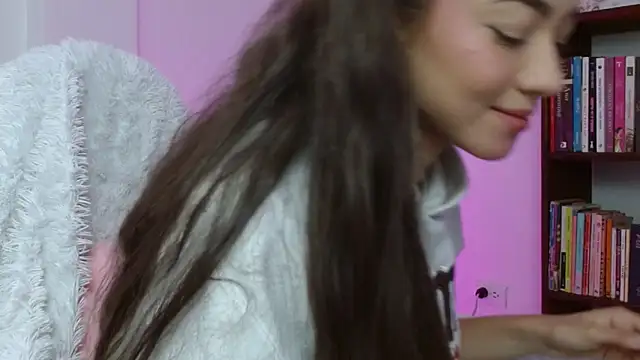 hantonella  online show from December 2025 02:56:02 PM