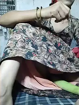 Snapshot of Anushka_Ji chatting on May 2026 07:28:02 AM Anushka Ji online show from May 2026 07:28:02 AM