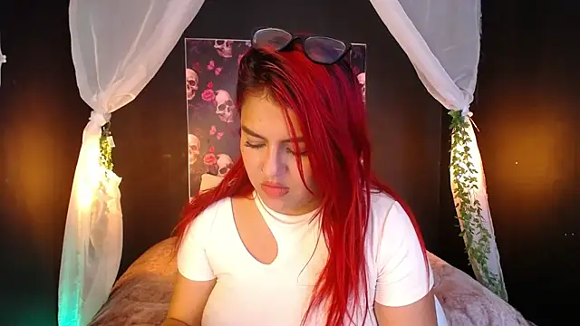 Snapshot of _poison_sweet chatting on December 2024 09:15:02 PM poison sweet online show from December 2024 09:15:02 PM