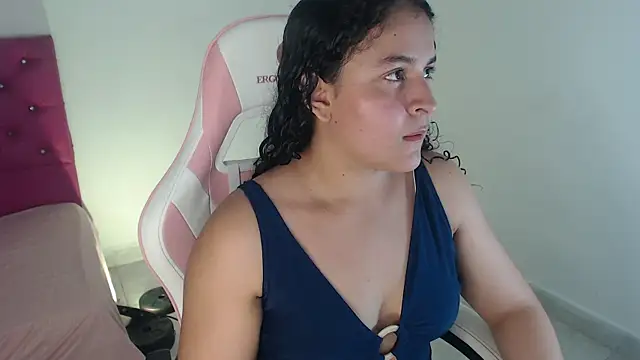 diana fitass online show from April 2026 01:36:01 AM