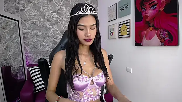 bonnie-love online show from September 2025 01:36:02 PM