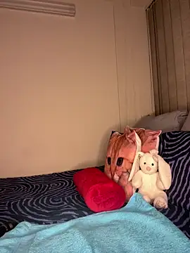 Kinkyy  online show from February 2025 03:43:02 AM