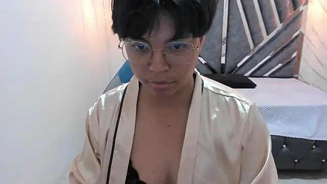 Snapshot of Emmapark_ chatting on February 2025 06:48:01 PM Emmapark  online show from February 2025 06:48:01 PM