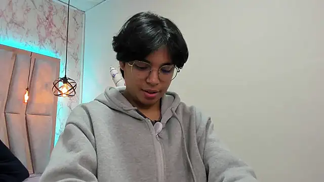Snapshot of Emmapark_ chatting on March 2025 11:22:02 AM Emmapark  online show from March 2025 11:22:02 AM
