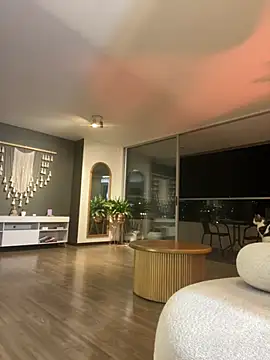 Irish Collins online show from January 2025 03:23:01 AM