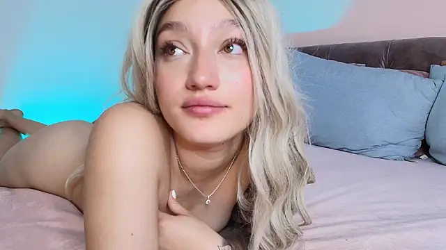 Giaa Ross online show from January 2025 02:44:01 PM