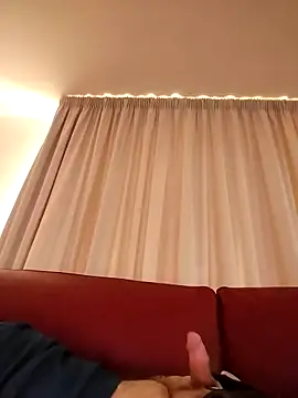 IL GINECOLOGO  online show from April 2026 12:50:02 PM