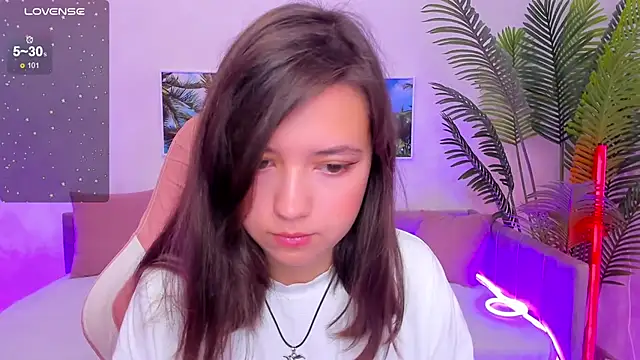 Lina Brownie online show from October 2025 02:30:01 AM