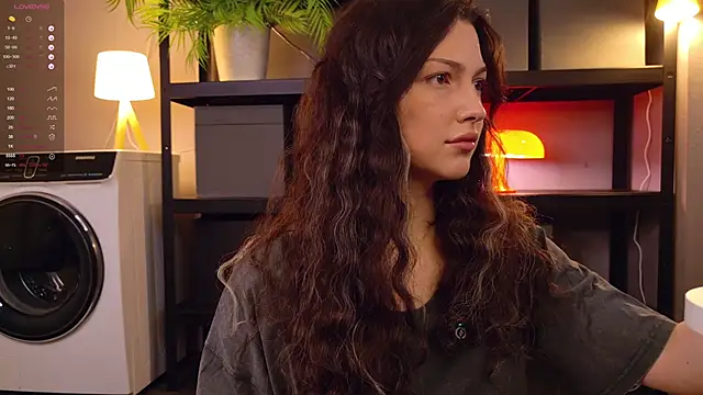 Snapshot of Miley_Smile chatting on November 2025 06:13:01 AM Miley Smile online show from November 2025 06:13:01 AM