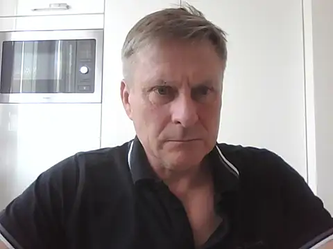 johnnym1 online show from March 2025 01:01:02 PM