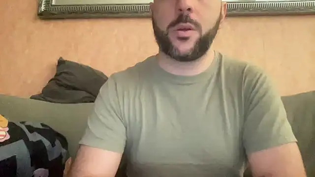 Snapshot of RedDante89 chatting on February 2025 08:18:02 AM RedDante89 online show from February 2025 08:18:02 AM