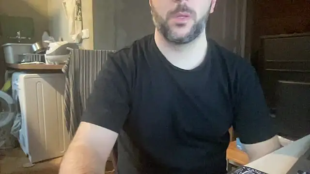 RedDante89 online show from April 2026 06:33:01 AM