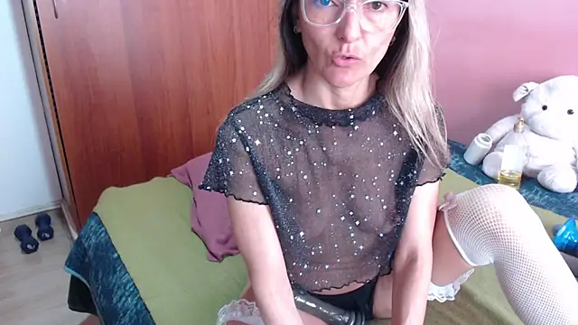 Susanlover online show from January 2025 06:45:02 PM