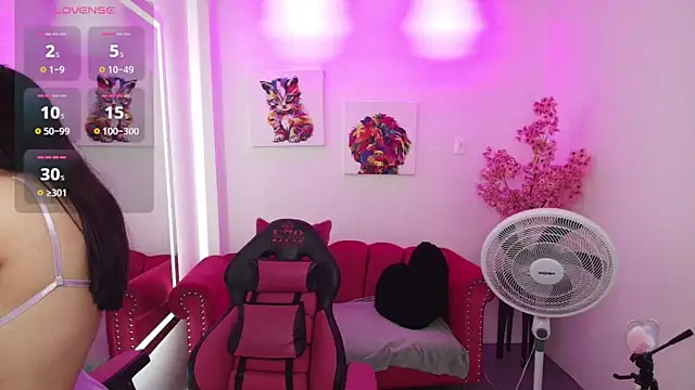 Miss dolly  online show from September 2025 12:31:02 PM