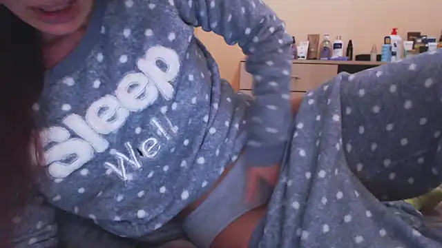 LovelyAndraGirl online show from September 2025 03:58:02 PM