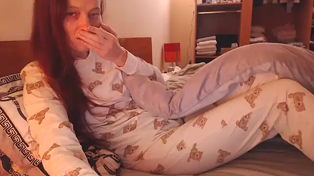 LovelyAndraGirl online show from December 2025 03:52:02 PM