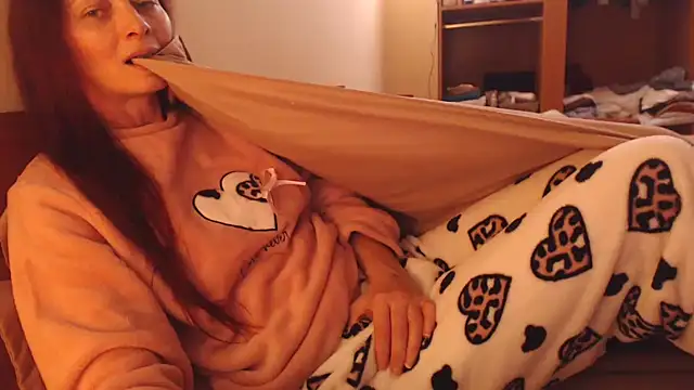 LovelyAndraGirl online show from January 2026 02:41:01 PM