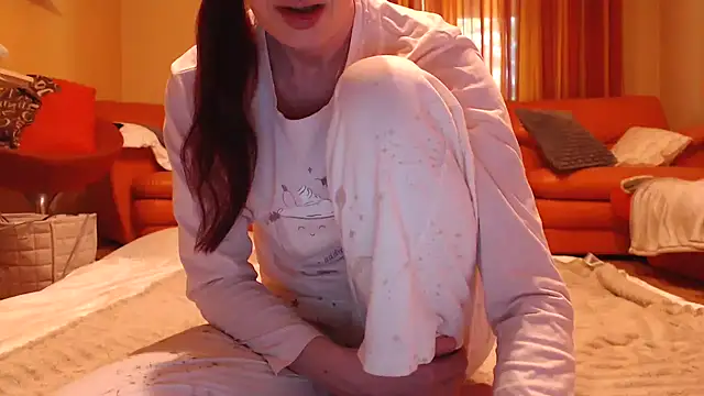 Snapshot of LovelyAndraGirl chatting on June 2026 12:31:02 PM LovelyAndraGirl online show from June 2026 12:31:02 PM
