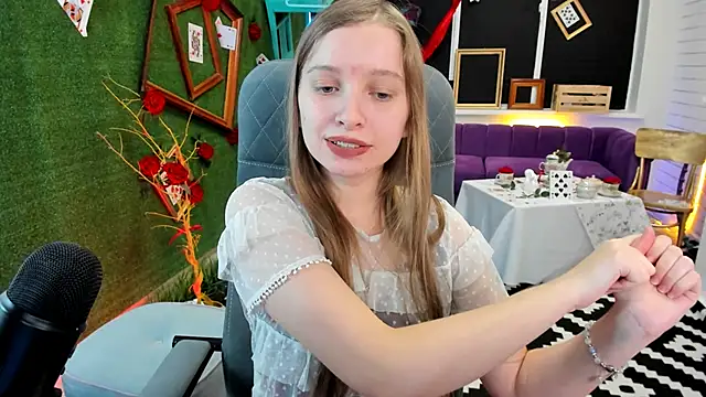 MayaSinabon online show from December 2024 01:25:02 PM