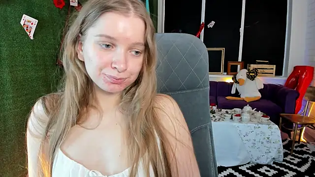 MayaSinabon online show from February 2025 12:13:02 PM