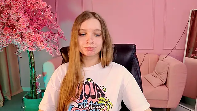 MayaSinabon online show from March 2025 12:11:02 PM