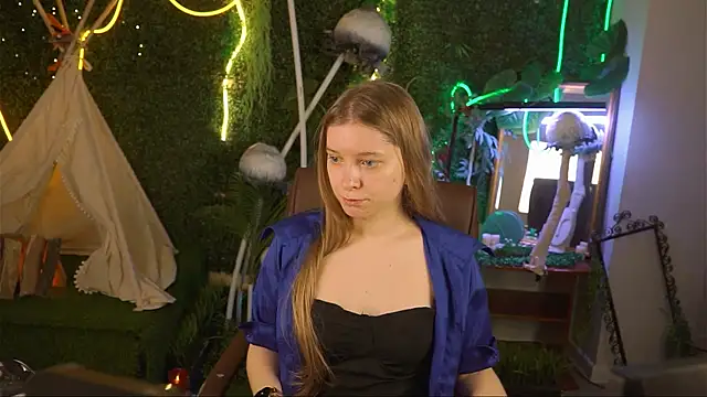 MayaSinabon online show from March 2025 09:05:01 AM