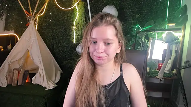 MayaSinabon online show from March 2025 09:12:02 AM