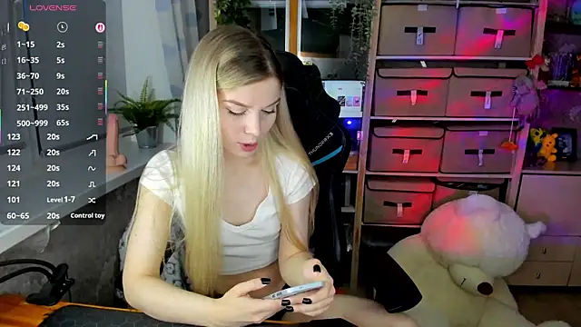 Snapshot of omg_lina chatting on November 2025 01:00:01 PM omg lina online show from November 2025 01:00:01 PM