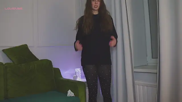 Sereta Finn online show from December 2024 02:04:01 PM