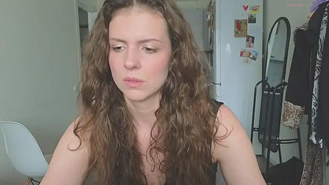 Snapshot of Sereta_Finn chatting on June 2026 10:26:01 AM Sereta Finn online show from June 2026 10:26:01 AM