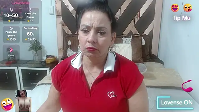 lindaesmeralda online show from October 2025 11:57:02 PM