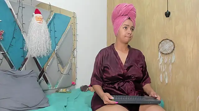 Snapshot of Luya_Jhon chatting on December 2024 02:32:01 PM Luya Jhon online show from December 2024 02:32:01 PM
