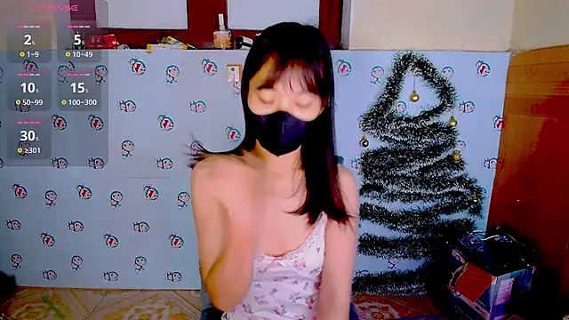 Snapshot of __Saphia__ chatting on January 2025 12:25:01 AM Saphia online show from January 2025 12:25:01 AM