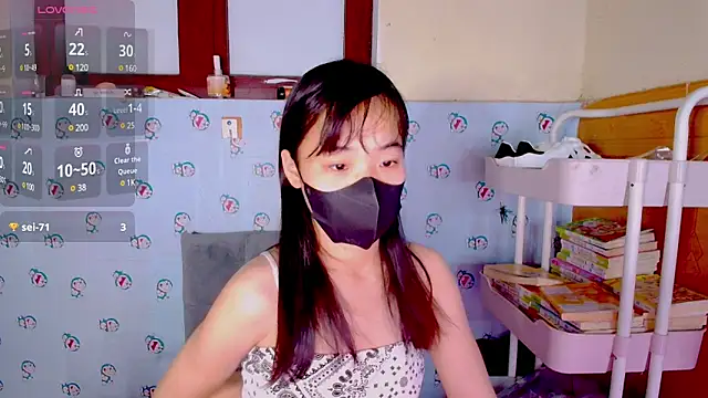 Snapshot of __Saphia__ chatting on March 2025 12:38:01 AM Saphia online show from March 2025 12:38:01 AM