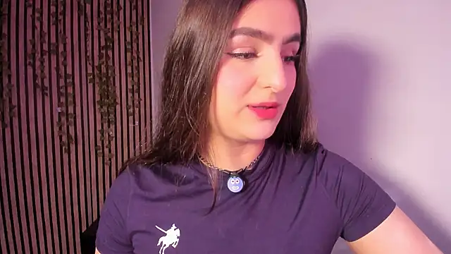 Snapshot of sofia_44 chatting on May 2026 01:53:01 PM sofia 44 online show from May 2026 01:53:01 PM